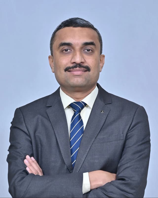 Dr. Chetan Kapadnis