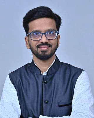 Dr. Mandar Suryakant Naik